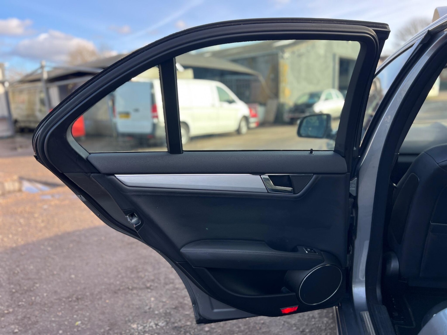 Used Mercedes-Benz C Class 2008 for sale - 77560004: Photo 17