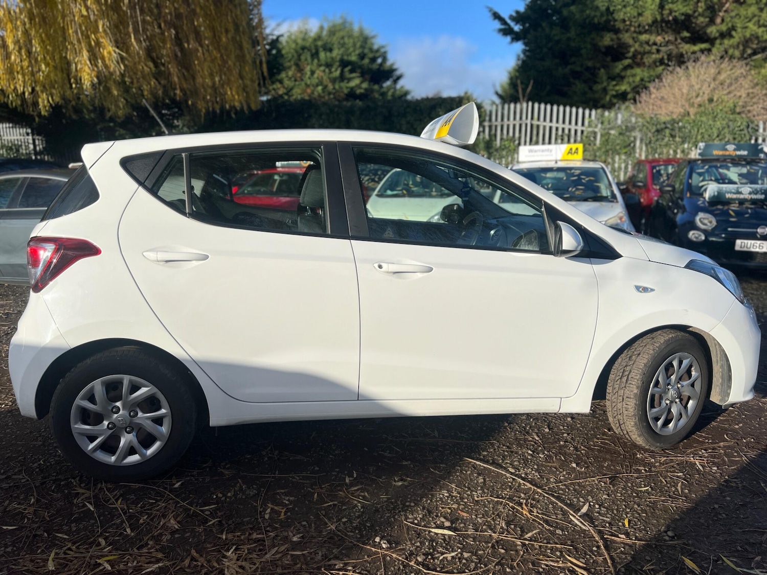 Used Hyundai i10 2018 for sale - 76899258: Photo 11