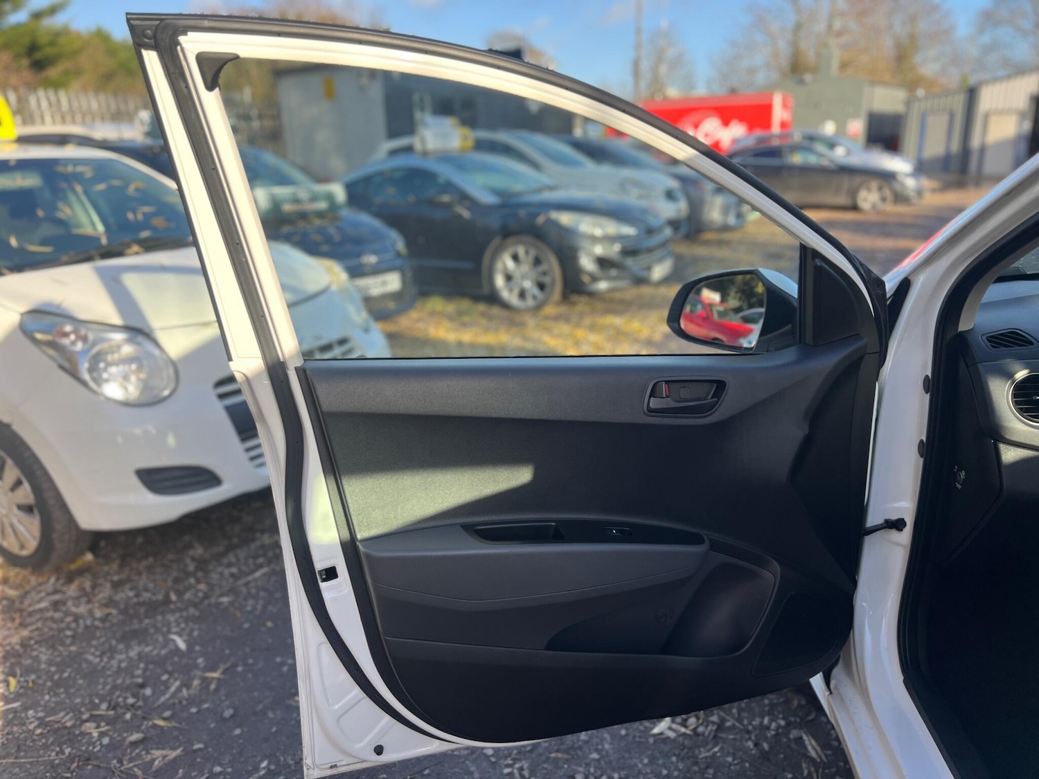 Used Hyundai i10 2018 for sale - 76899258: Photo 18