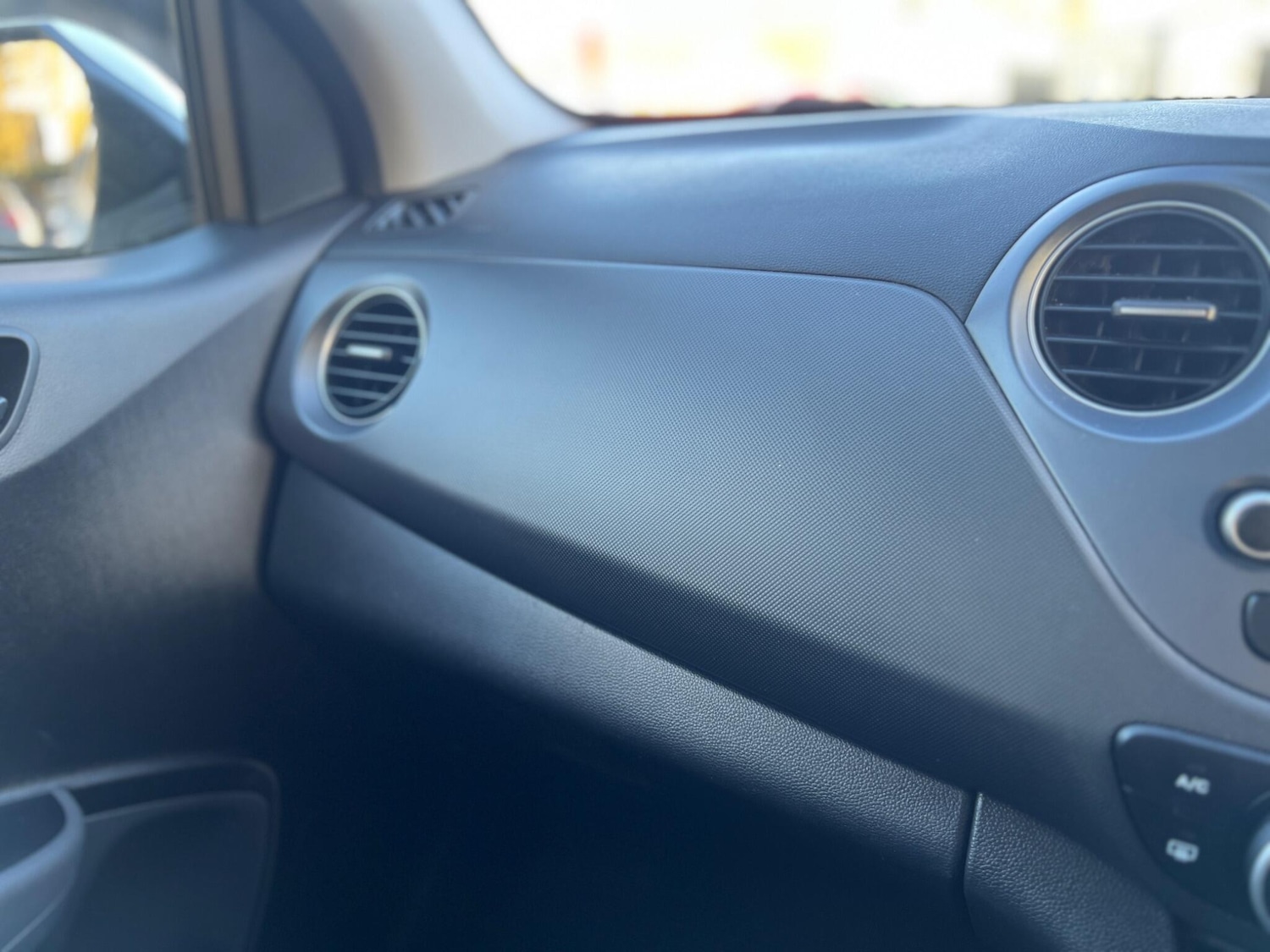 Used Hyundai i10 2018 for sale - 76899258: Photo 30