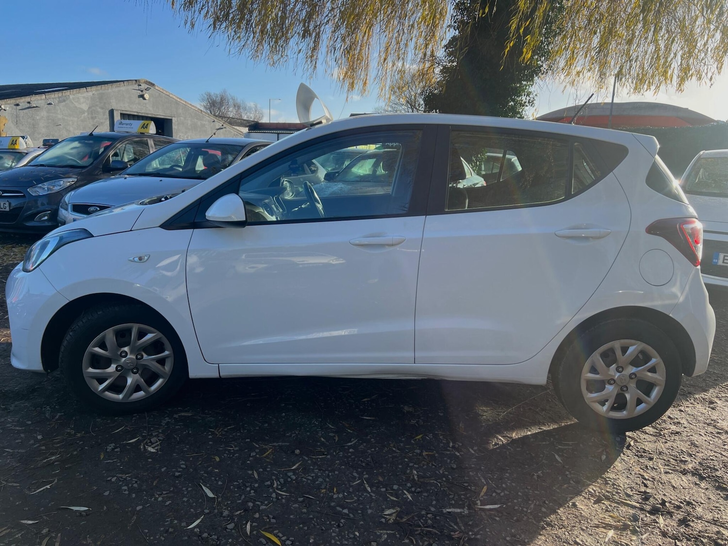 Used Hyundai i10 2018 for sale - 76899258: Photo 7