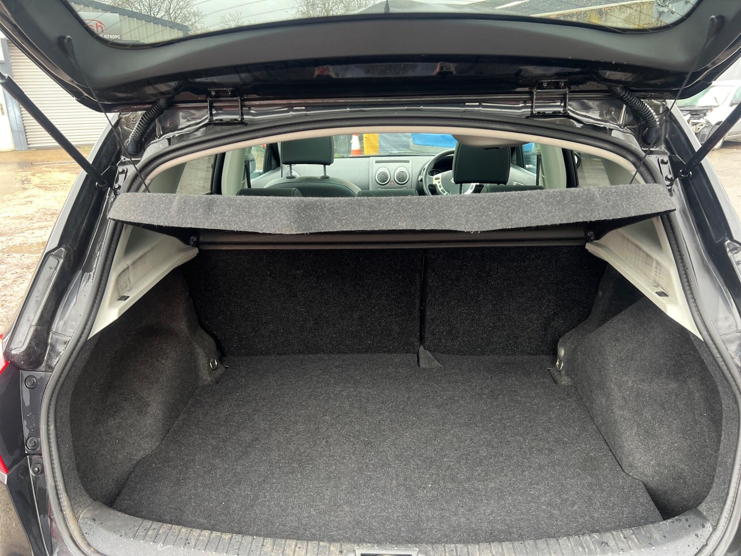 Used Nissan Qashqai 2013 for sale - 77305544: Photo 22