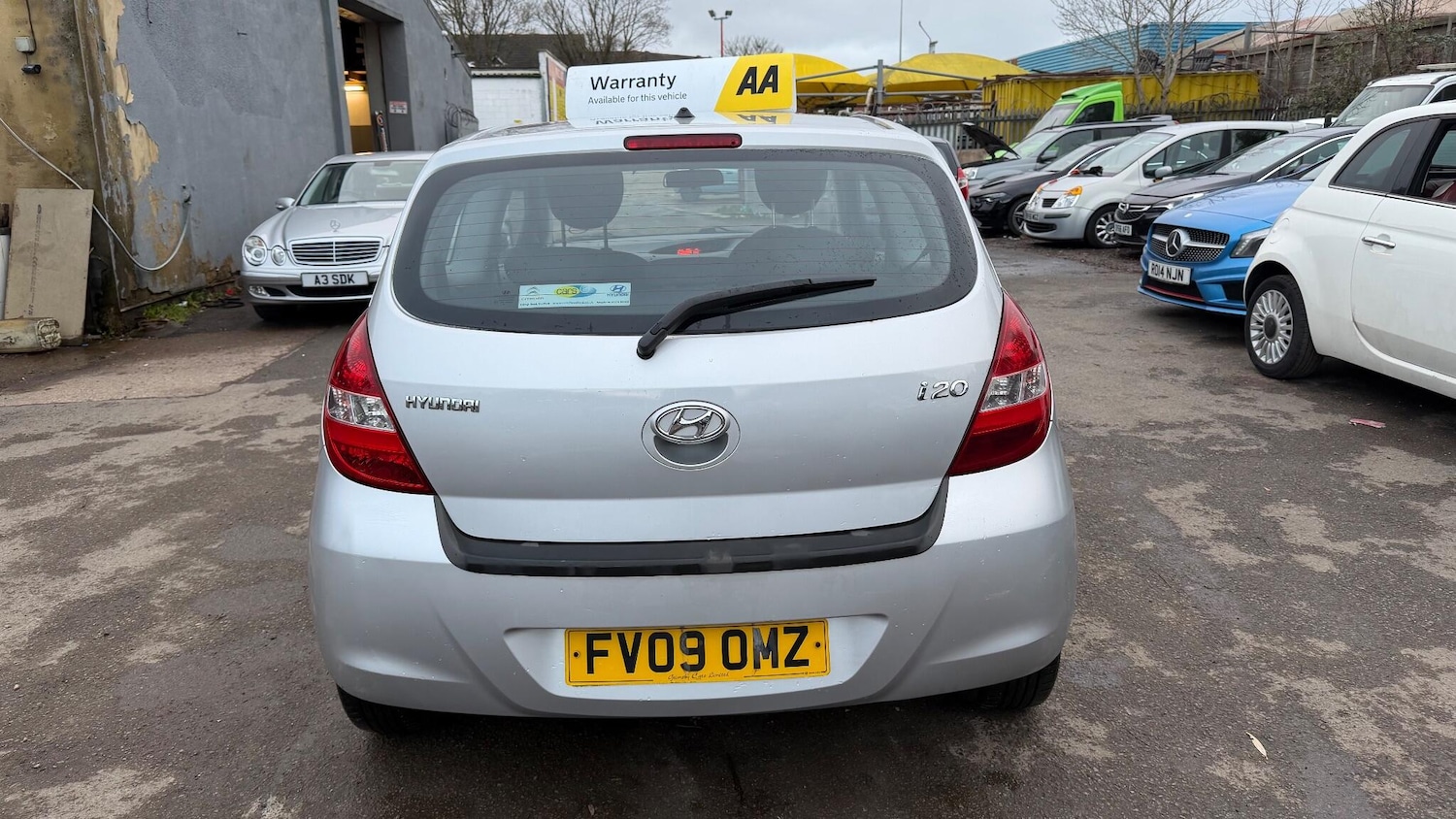Used Hyundai i20 2009 for sale - 76743610: Photo 11