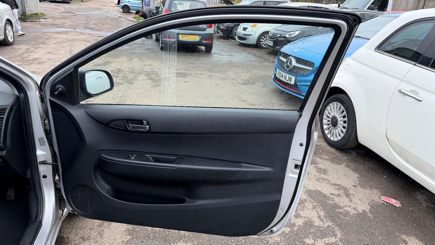 Used Hyundai i20 2009 for sale - 76743610: Photo 16