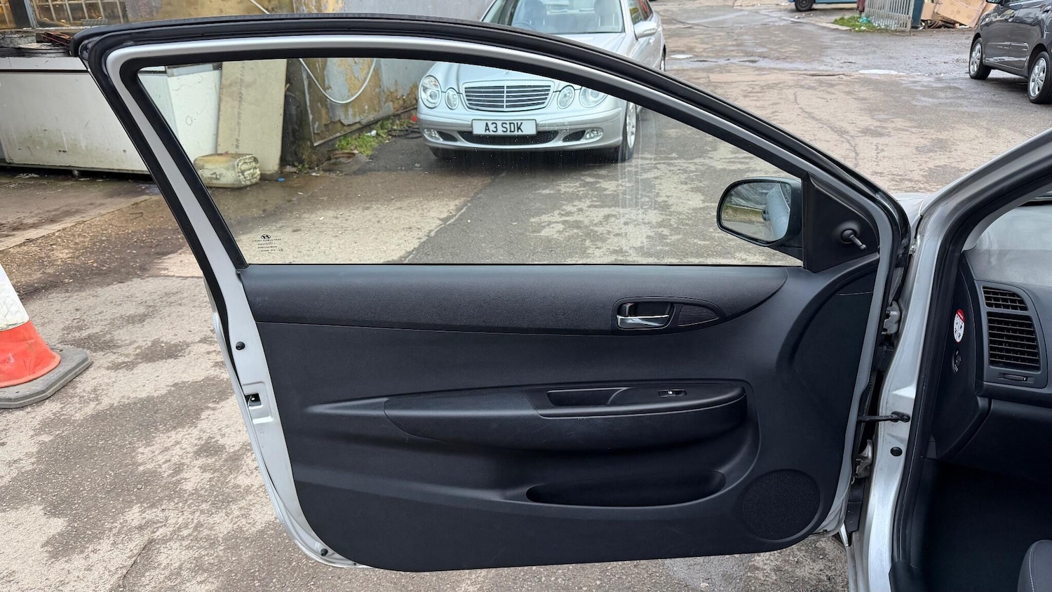 Used Hyundai i20 2009 for sale - 76743610: Photo 20