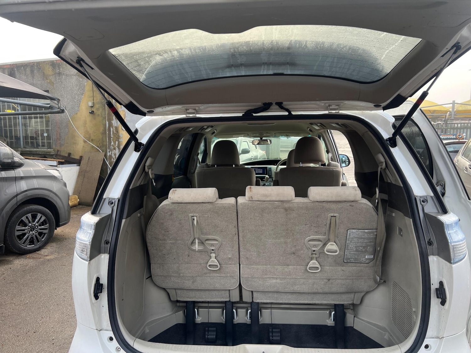 Used Toyota Estima 2023 for sale - 77016266: Photo 22