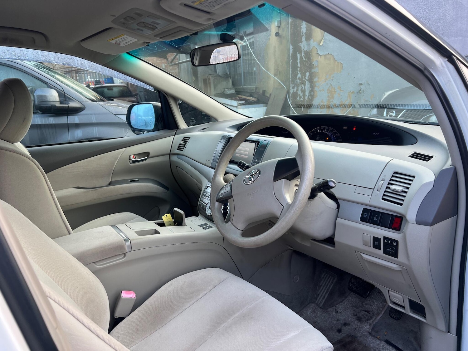 Used Toyota Estima 2023 for sale - 77016266: Photo 30