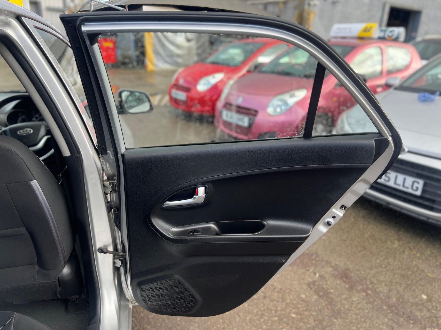 Used Kia Picanto 2012 for sale - 77710024: Photo 10