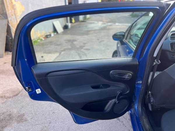 Used Fiat Punto Evo 2010 for sale - 76213983: Photo 11