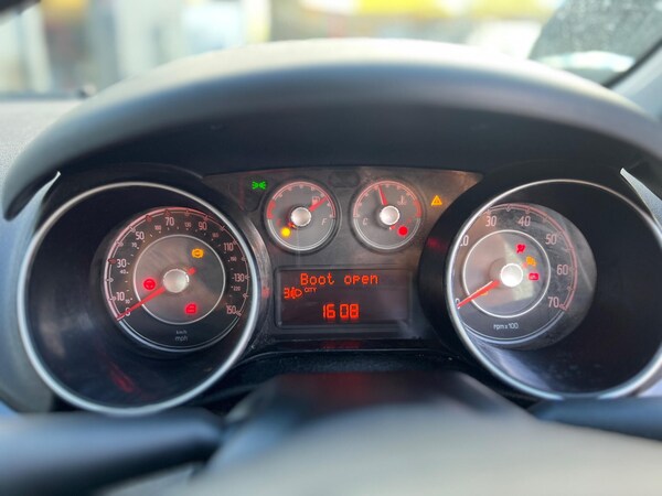 Used Fiat Punto Evo 2010 for sale - 76213983: Photo 17