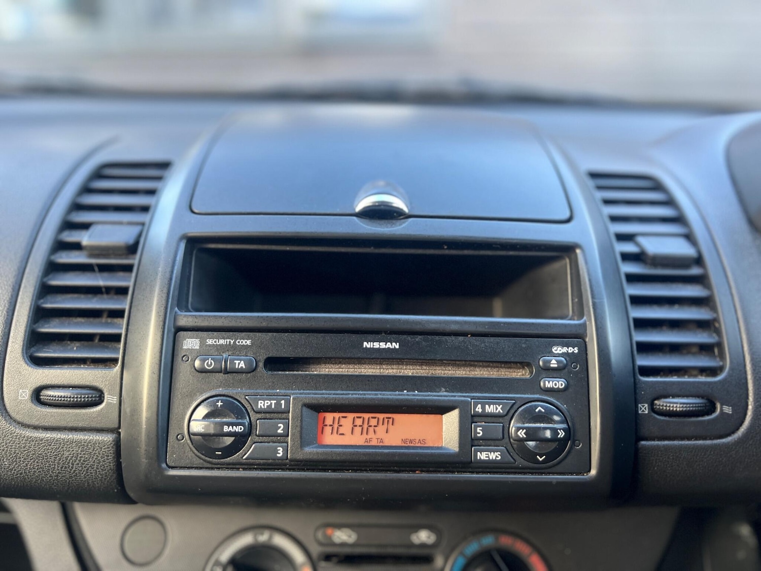 Used Nissan Note 2009 for sale - 77237732: Photo 25