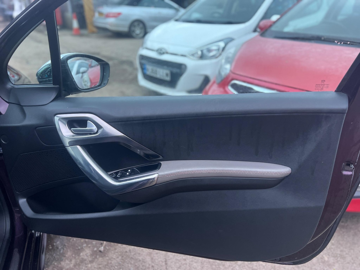 Used Peugeot 208 2013 for sale - 78007274: Photo 19