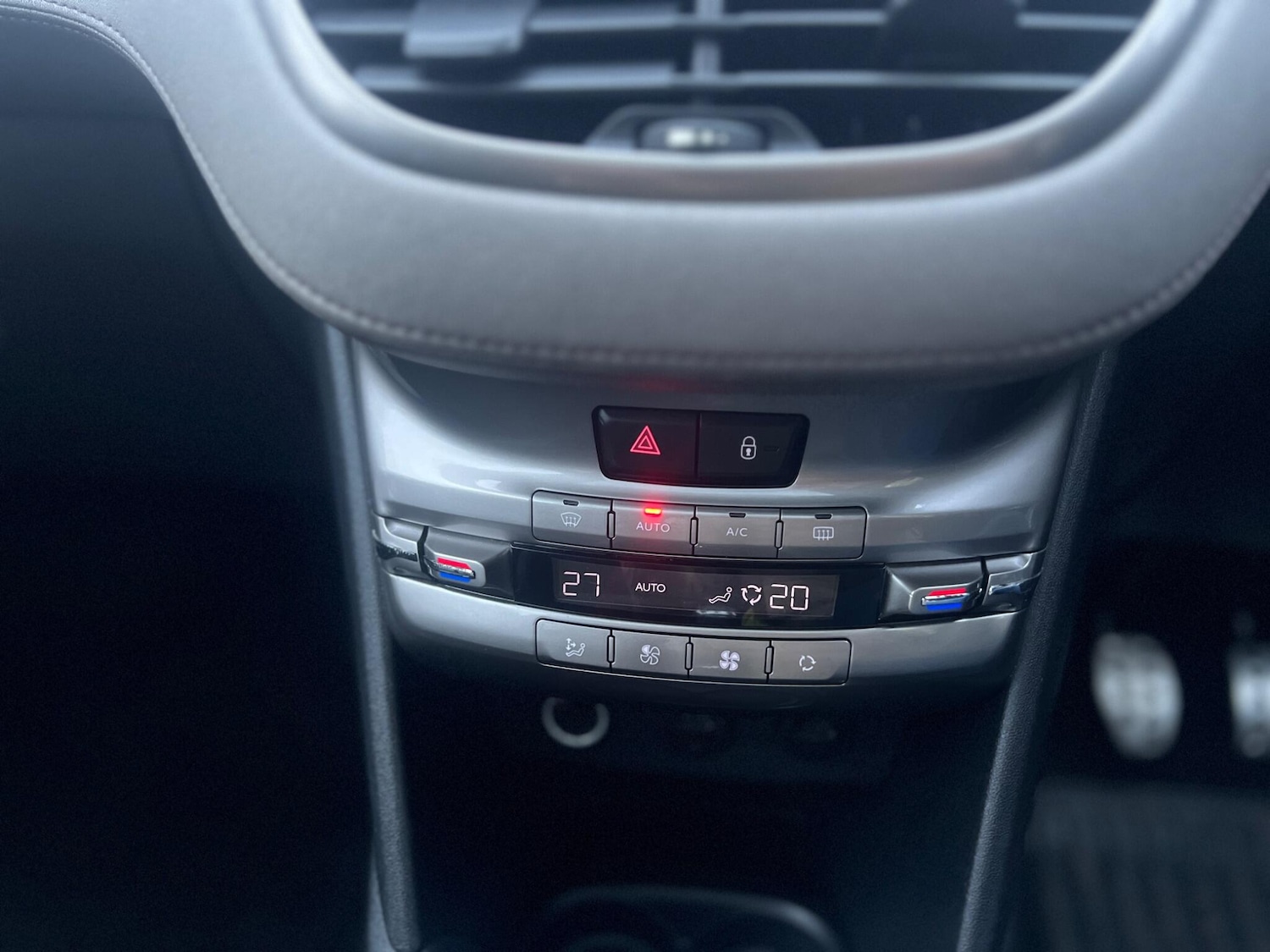 Used Peugeot 208 2013 for sale - 78007274: Photo 25