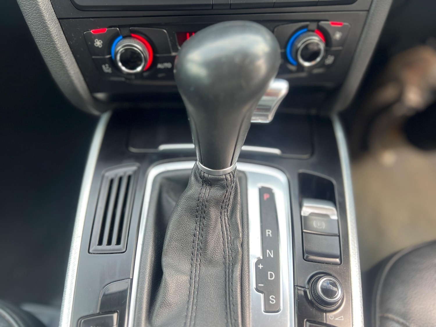 Used Audi A4 2009 for sale - 78086685: Photo 18