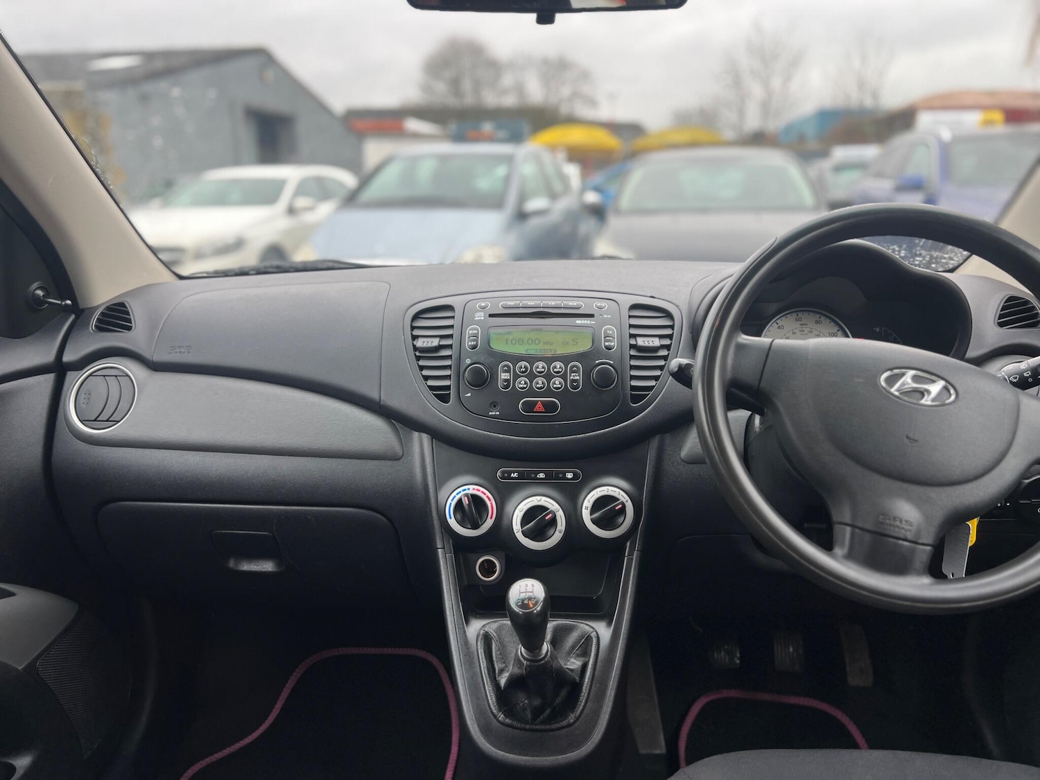 Used Hyundai i10 2010 for sale - 77155669: Photo 24