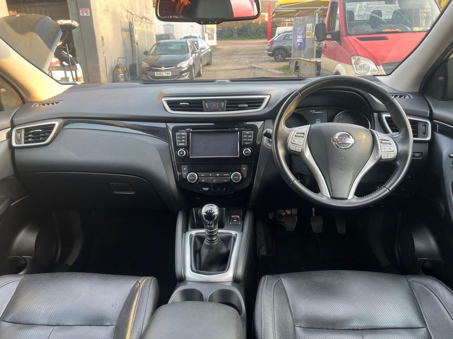 Used Nissan Qashqai 2015 for sale - 77977939: Photo 14