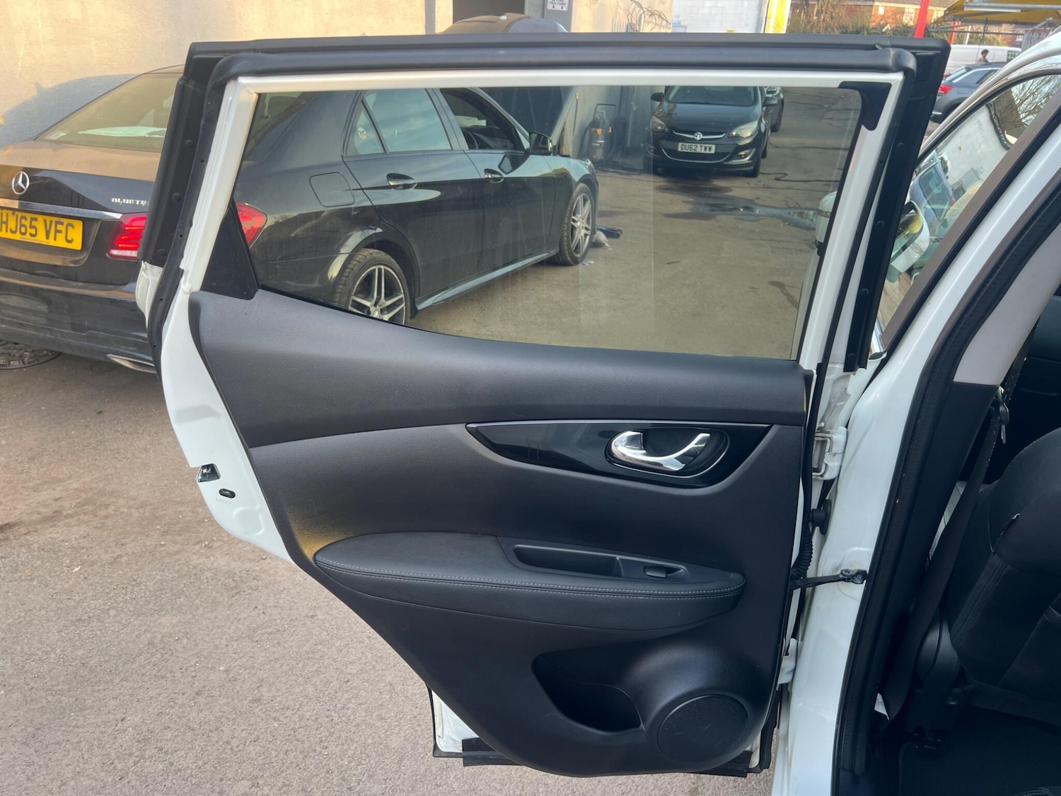 Used Nissan Qashqai 2015 for sale - 77977939: Photo 16