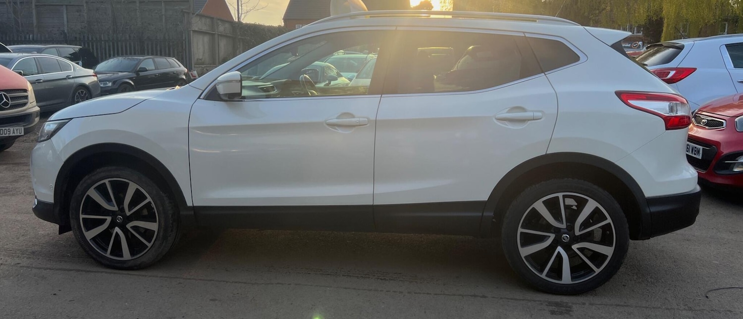 Used Nissan Qashqai 2015 for sale - 77977939: Photo 6