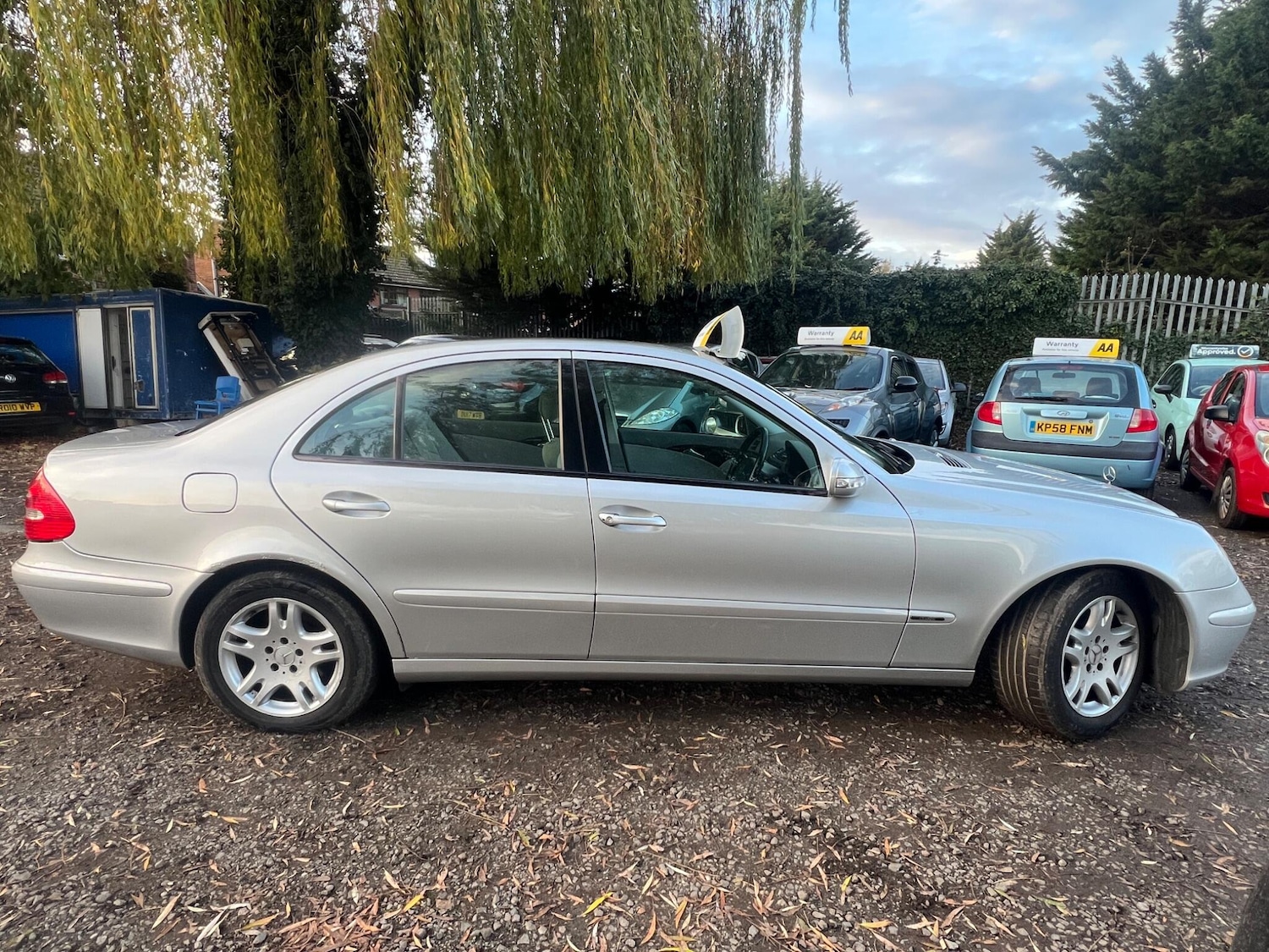 Used Mercedes-Benz E Class for sale - 76728203: Photo 11