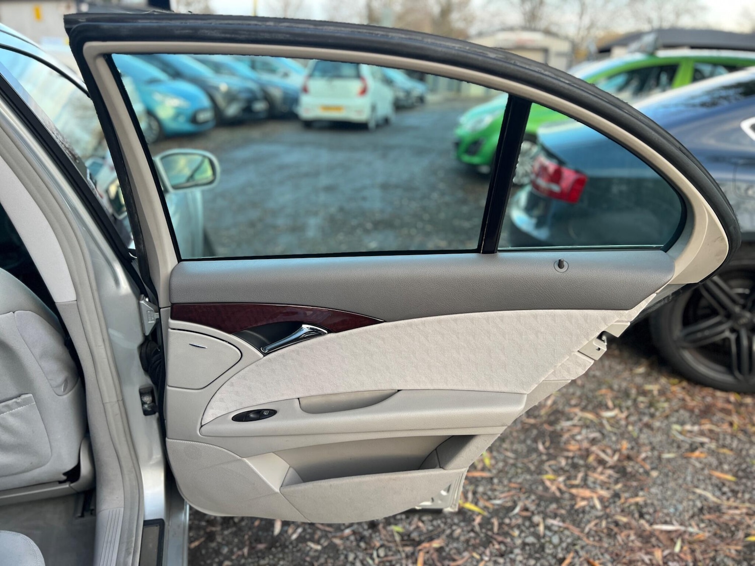 Used Mercedes-Benz E Class for sale - 76728203: Photo 16