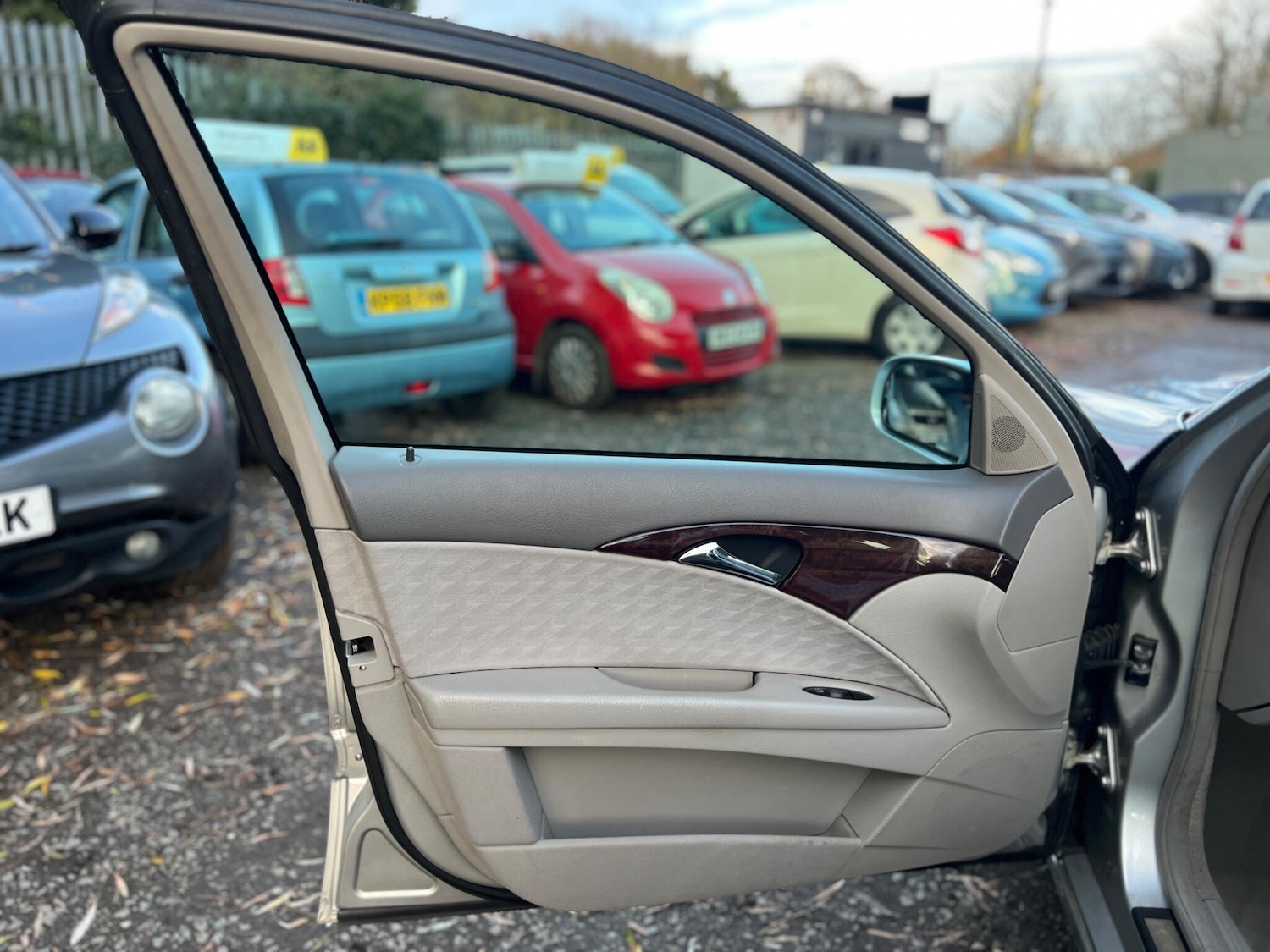 Used Mercedes-Benz E Class for sale - 76728203: Photo 19