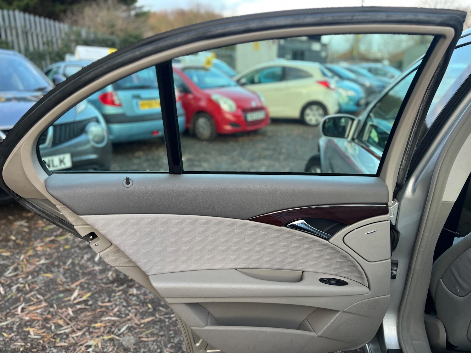 Used Mercedes-Benz E Class for sale - 76728203: Photo 20