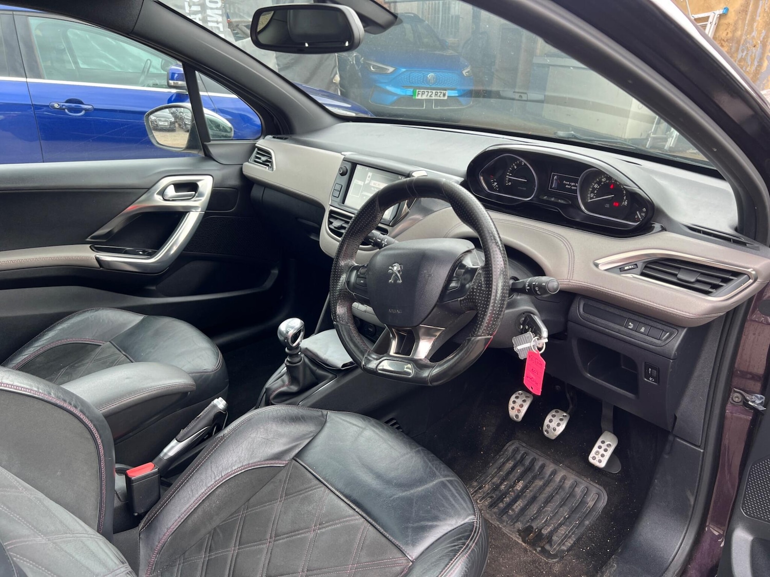 Used Peugeot 208 2013 for sale - 77768253: Photo 22