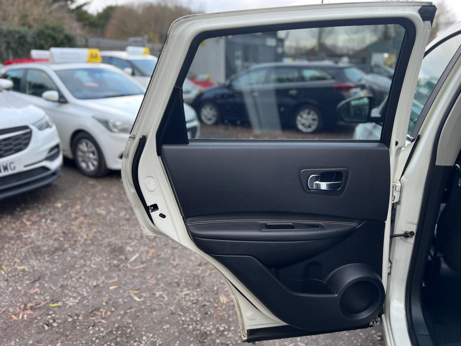 Used Nissan Qashqai 2013 for sale - 76742695: Photo 18