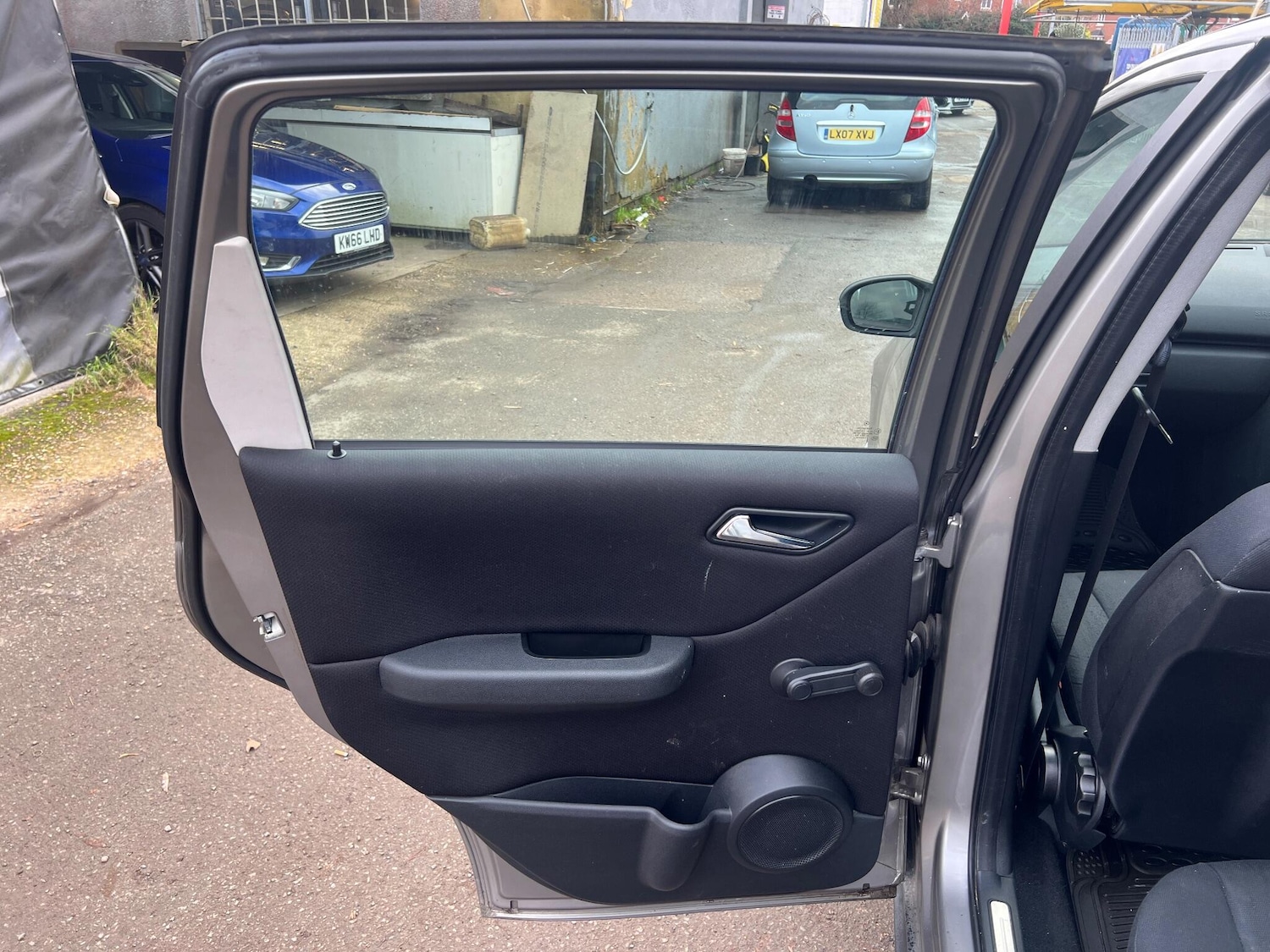 Used Mercedes-Benz A-Class 2007 for sale - 76952877: Photo 16