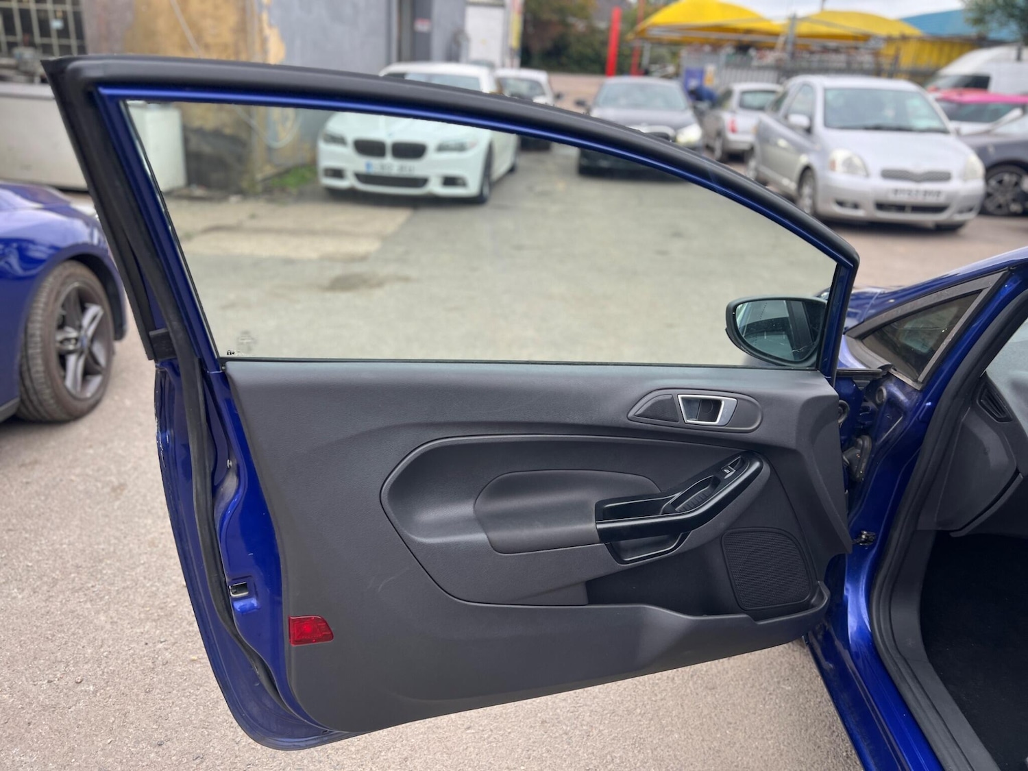 Used Ford Fiesta 2015 for sale - 76084812: Photo 11