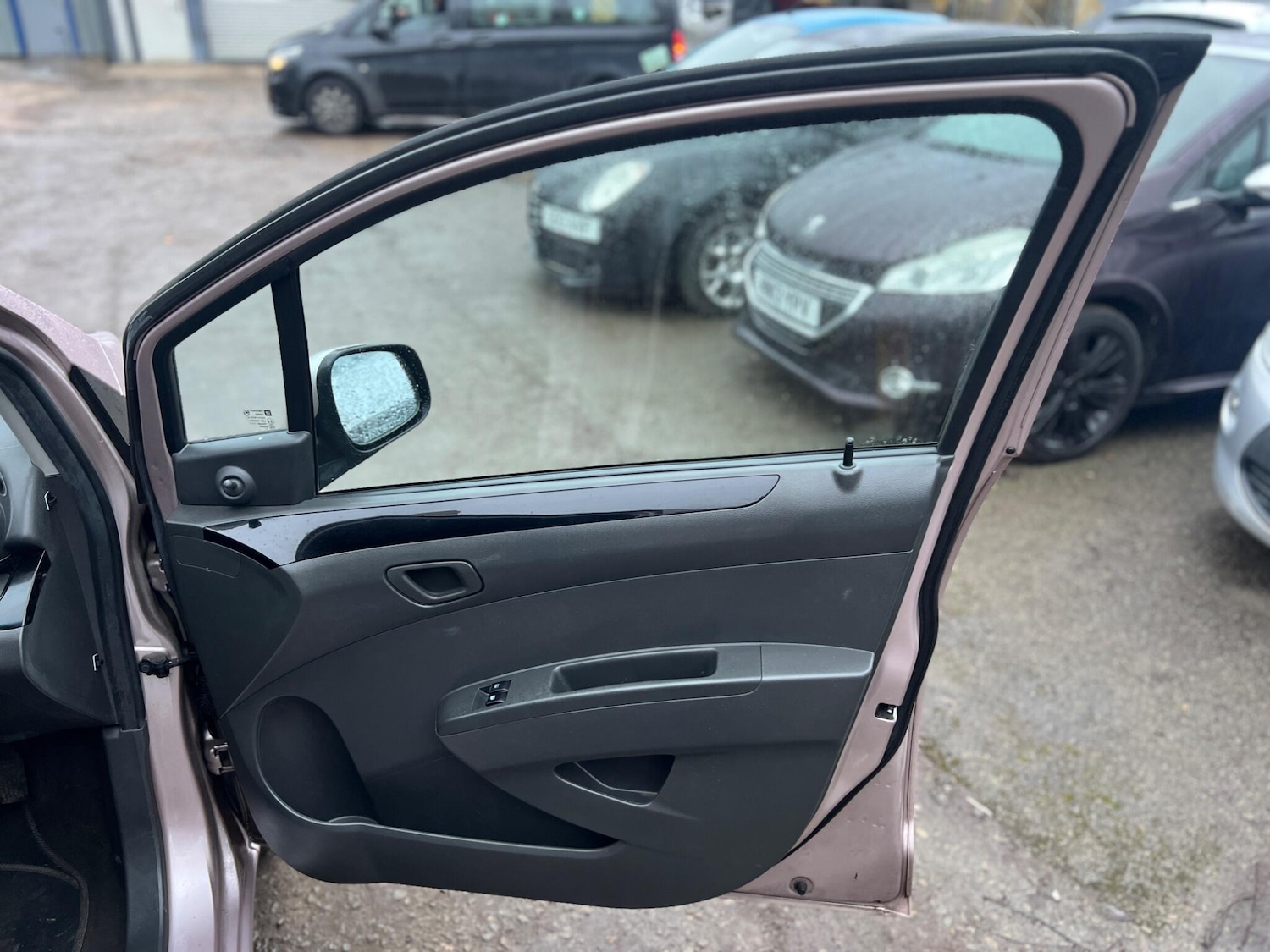 Used Chevrolet Spark 2013 for sale - 77646326: Photo 9