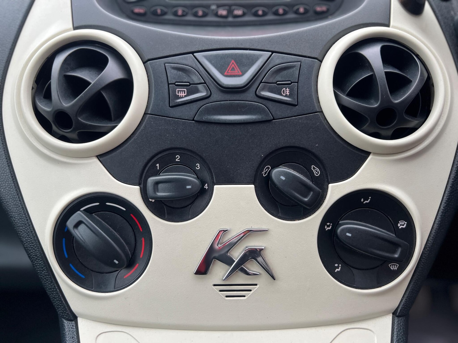 Used Ford Ka 2010 for sale - 77425947: Photo 22