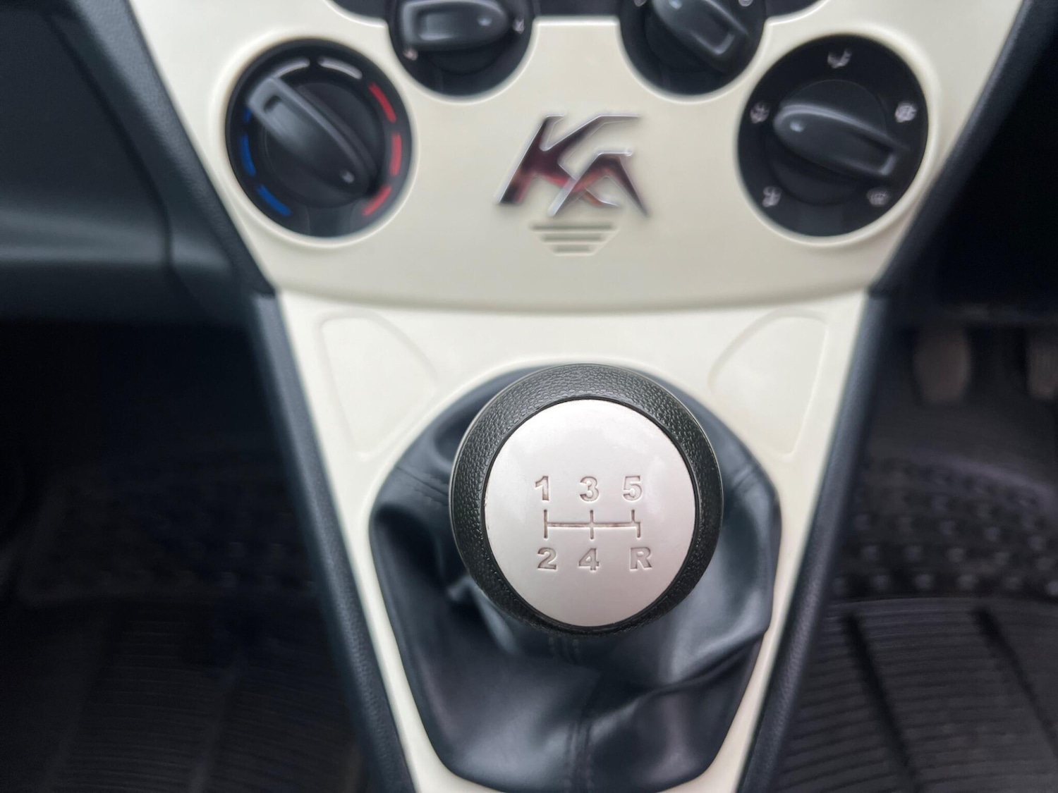 Used Ford Ka 2010 for sale - 77425947: Photo 23