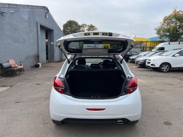 Used Peugeot 208 2016 for sale - 76151499: Photo 11