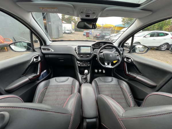 Used Peugeot 208 2016 for sale - 76151499: Photo 15