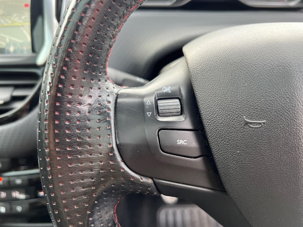 Used Peugeot 208 2016 for sale - 76151499: Photo 25