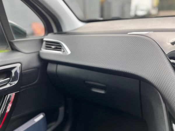 Used Peugeot 208 2016 for sale - 76151499: Photo 31