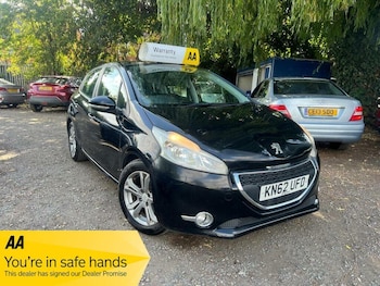 Used Peugeot 208 2012 for sale - 75646088: Photo