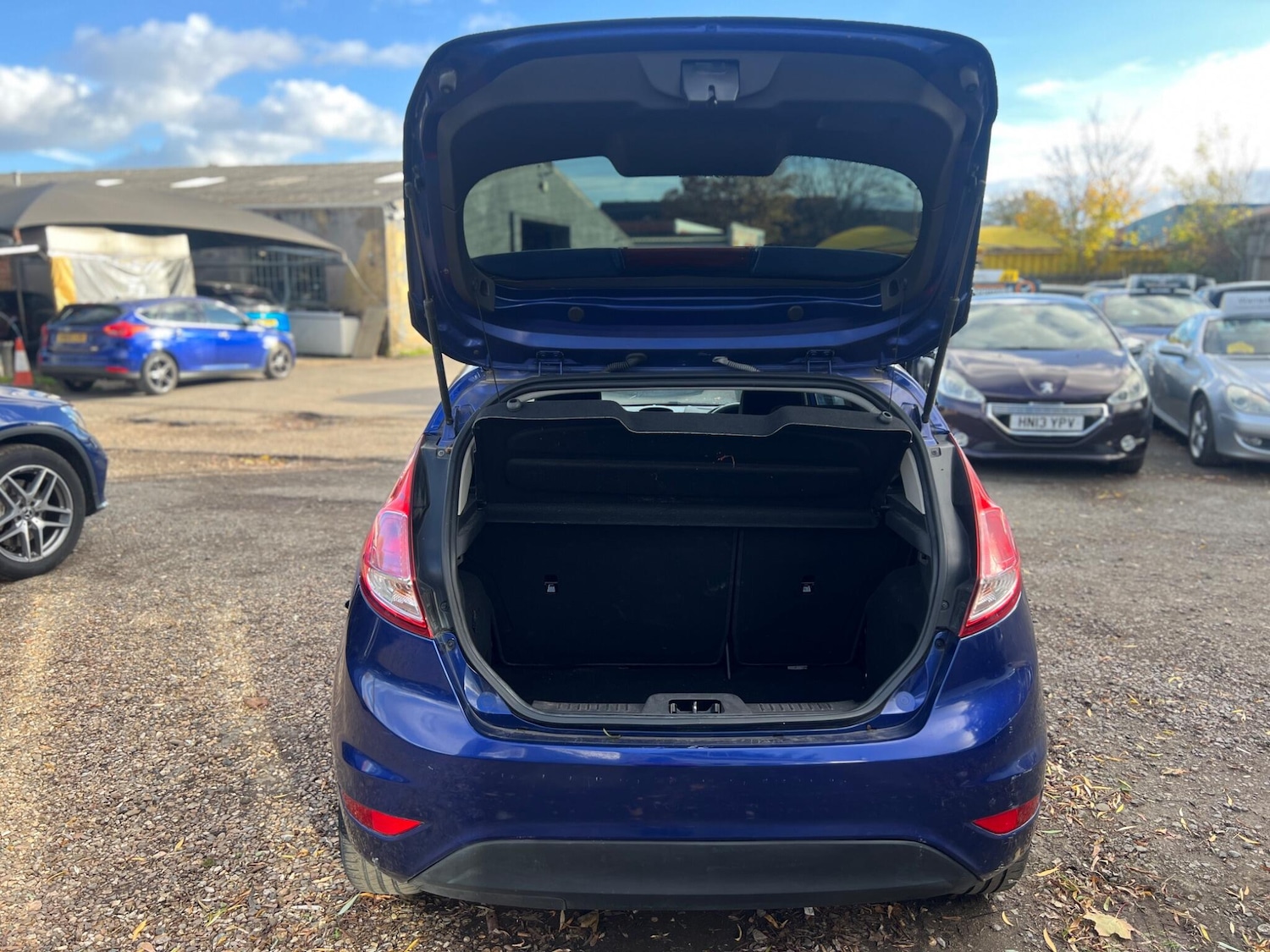 Used Ford Fiesta 2015 for sale - 76388427: Photo 16