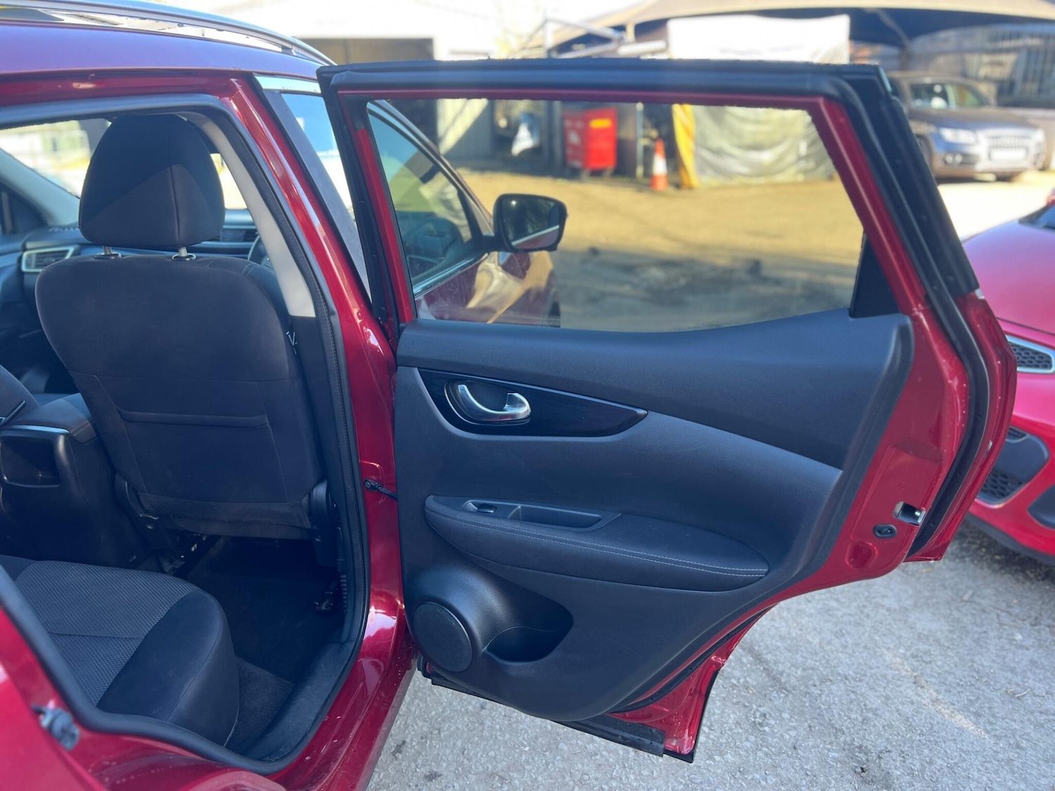 Used Nissan Qashqai for sale - 77977669: Photo 18