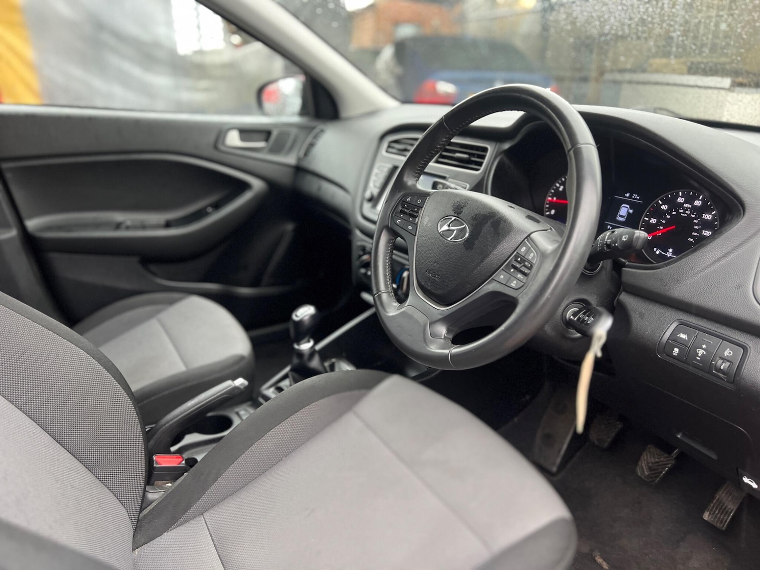 Used Hyundai i20 2018 for sale - 77279095: Photo 28
