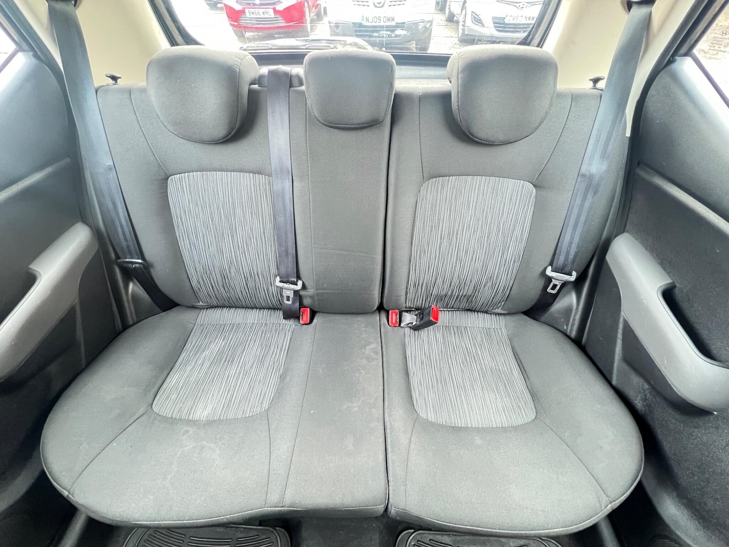 Used Hyundai i10 2013 for sale - 77238619: Photo 10