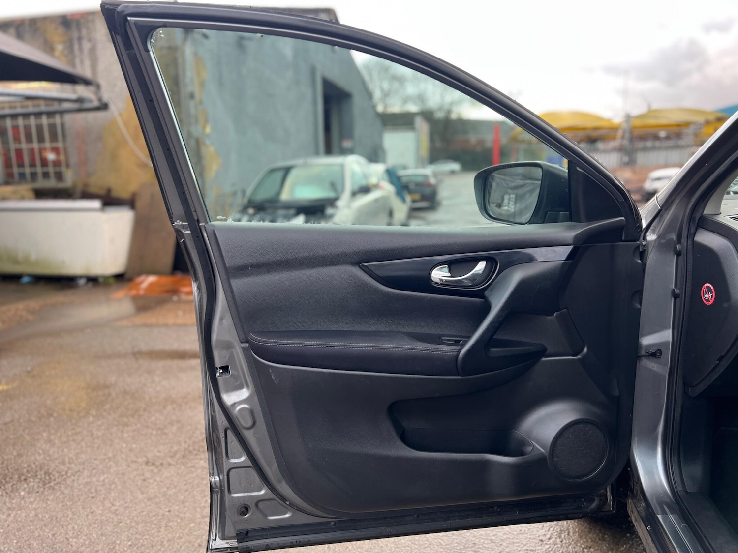 Used Nissan Qashqai 2014 for sale - 77306265: Photo 21