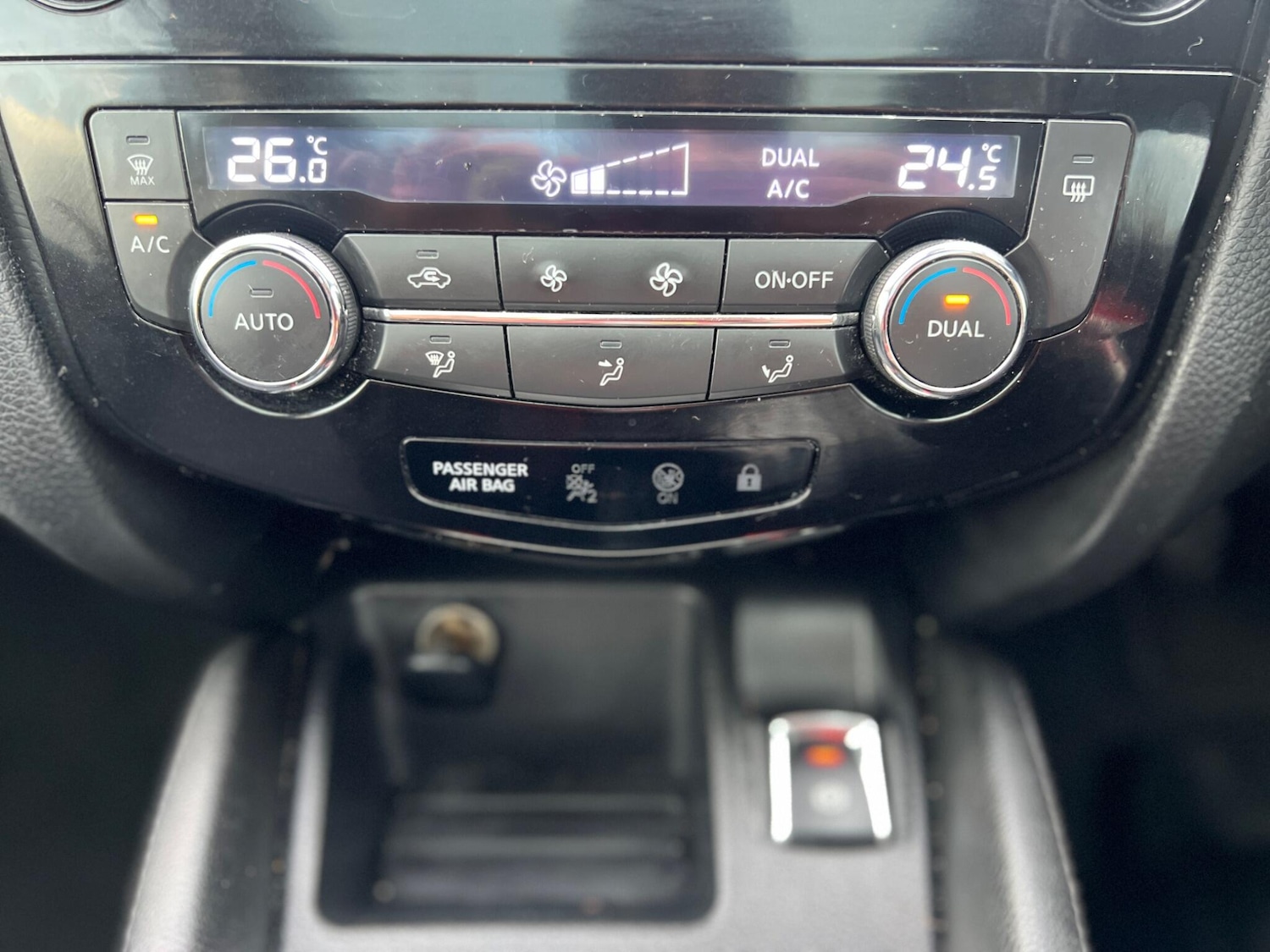 Used Nissan Qashqai 2014 for sale - 77306265: Photo 28