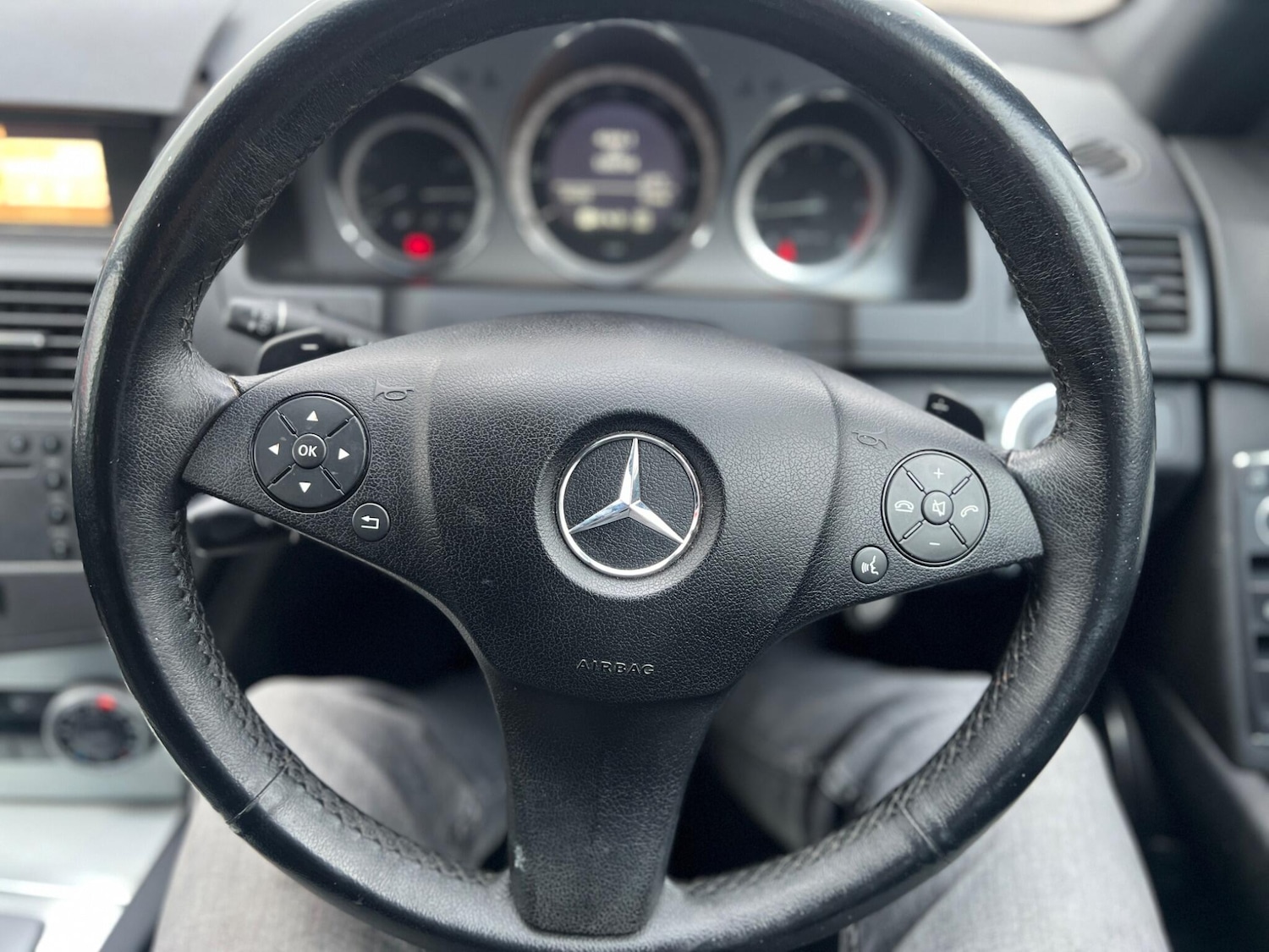 Used Mercedes-Benz C Class 2009 for sale - 77376174: Photo 32