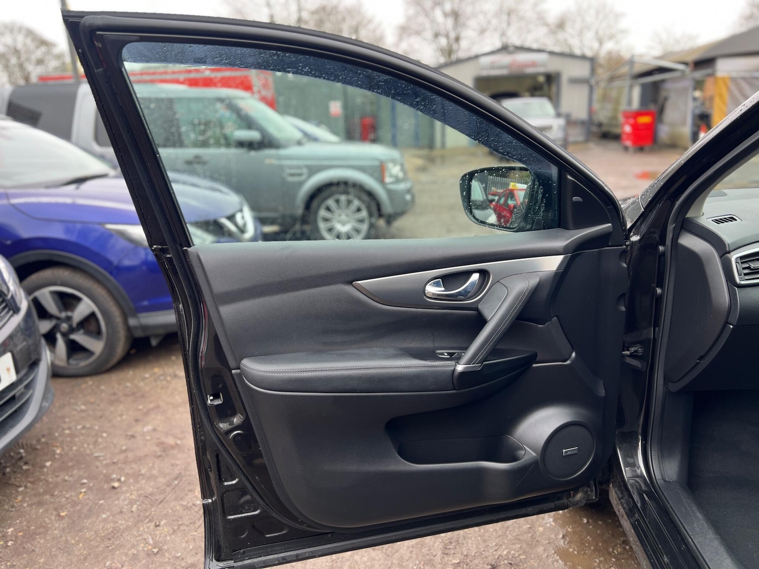 Used Nissan Qashqai 2017 for sale - 77633746: Photo 22