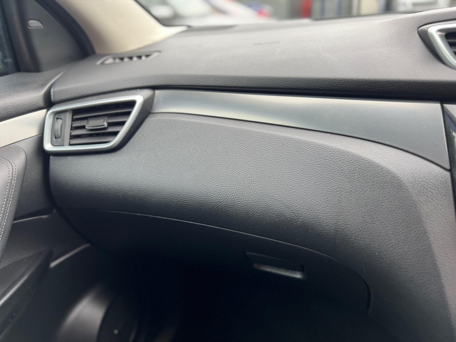 Used Nissan Qashqai 2017 for sale - 77633746: Photo 28