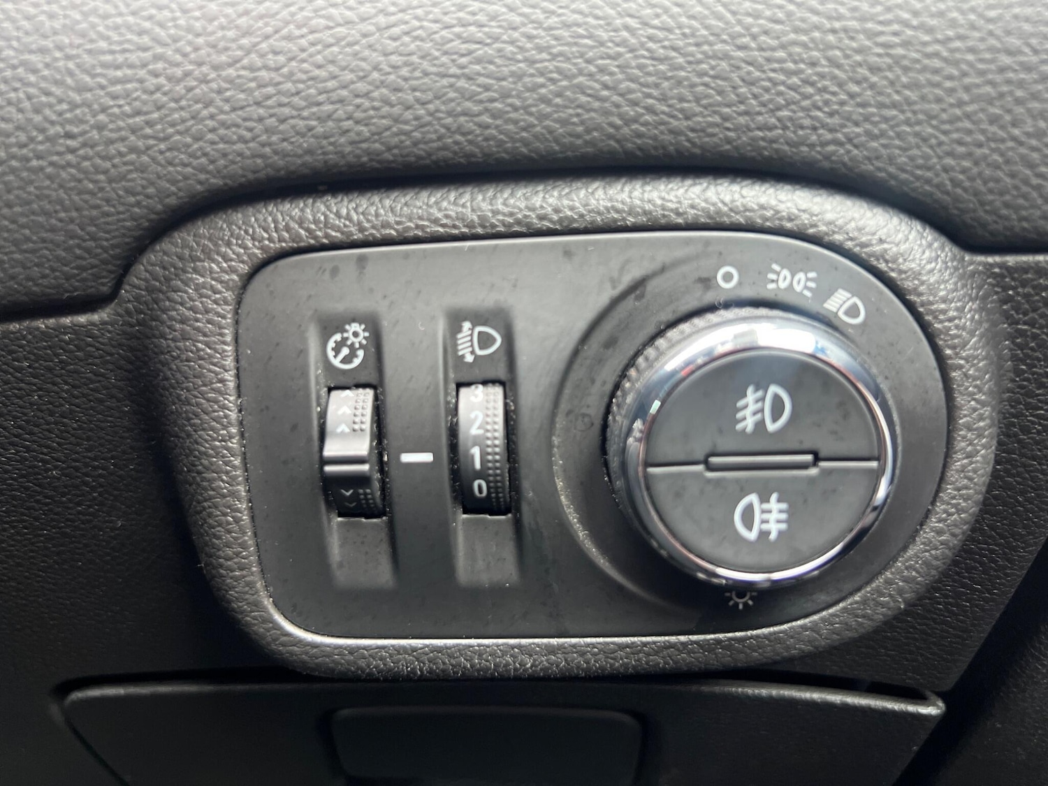 Used Vauxhall Zafira 2017 for sale - 77957458: Photo 23