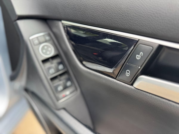 Used Mercedes-Benz C Class 2013 for sale - 75463817: Photo 24