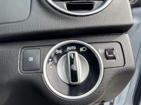 Used Mercedes-Benz C Class 2013 for sale - 75463817: Photo 26